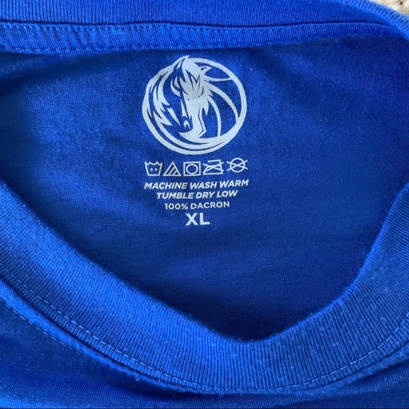 DALLAS MAVERICKS MEN’S XL SPECIAL EDITION T-SHIRT - Picture 4 of 4